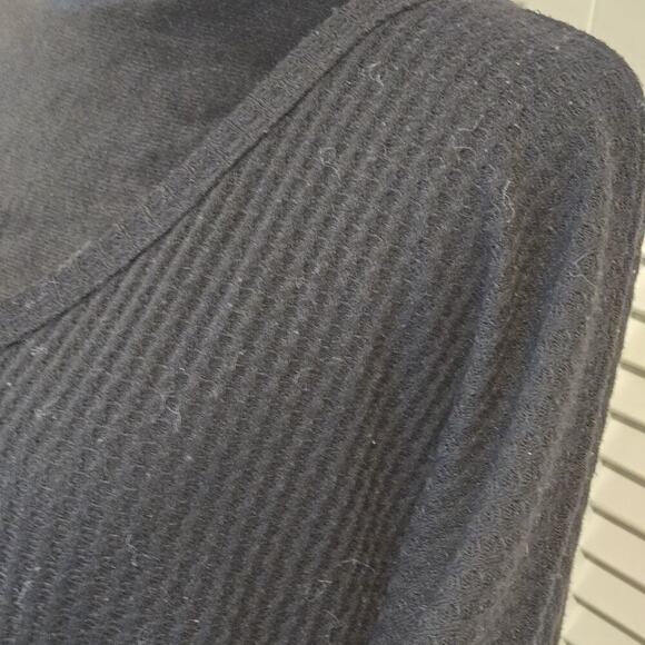 Miholl LARGE BLACK Waffle Knit Pullover V-Neck Statement Sleeve Boho Crochet - Picture 3 of 10